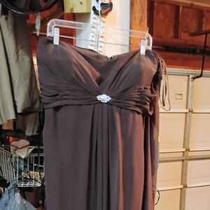 Brown Sweetheart Neckline Sleeveless Gown